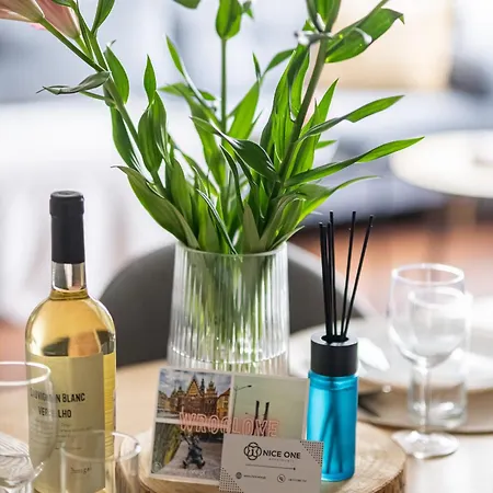 Niceone Number 9 - W Samym Centrum! * Βρότσλαβ