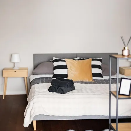 Niceone Number 9 - W Samym Centrum! Апартаменты Вроцлав